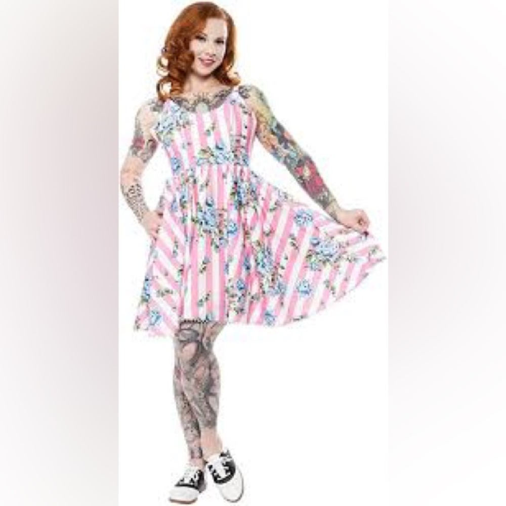 NWT Sourpuss Carousel Roses dress with pockets!!!